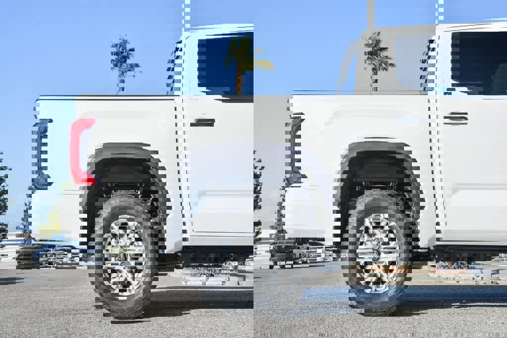 New 2025 Toyota Tundra SR5 AWD/4WD image 11