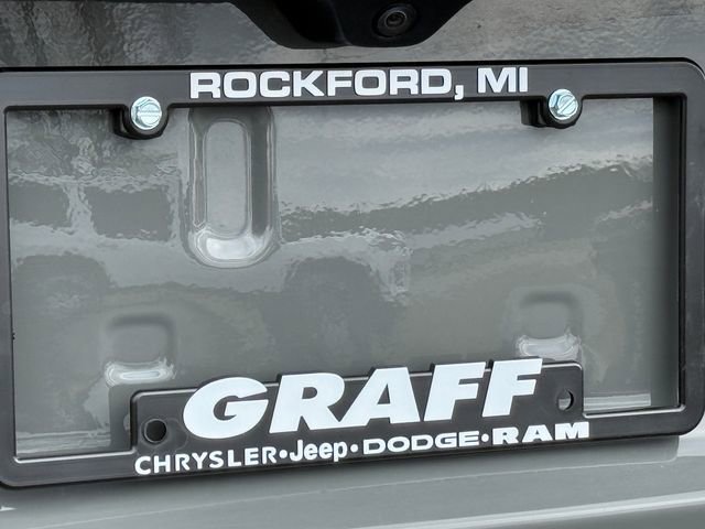 Used 2020 Jeep Grand Cherokee Laredo image 45