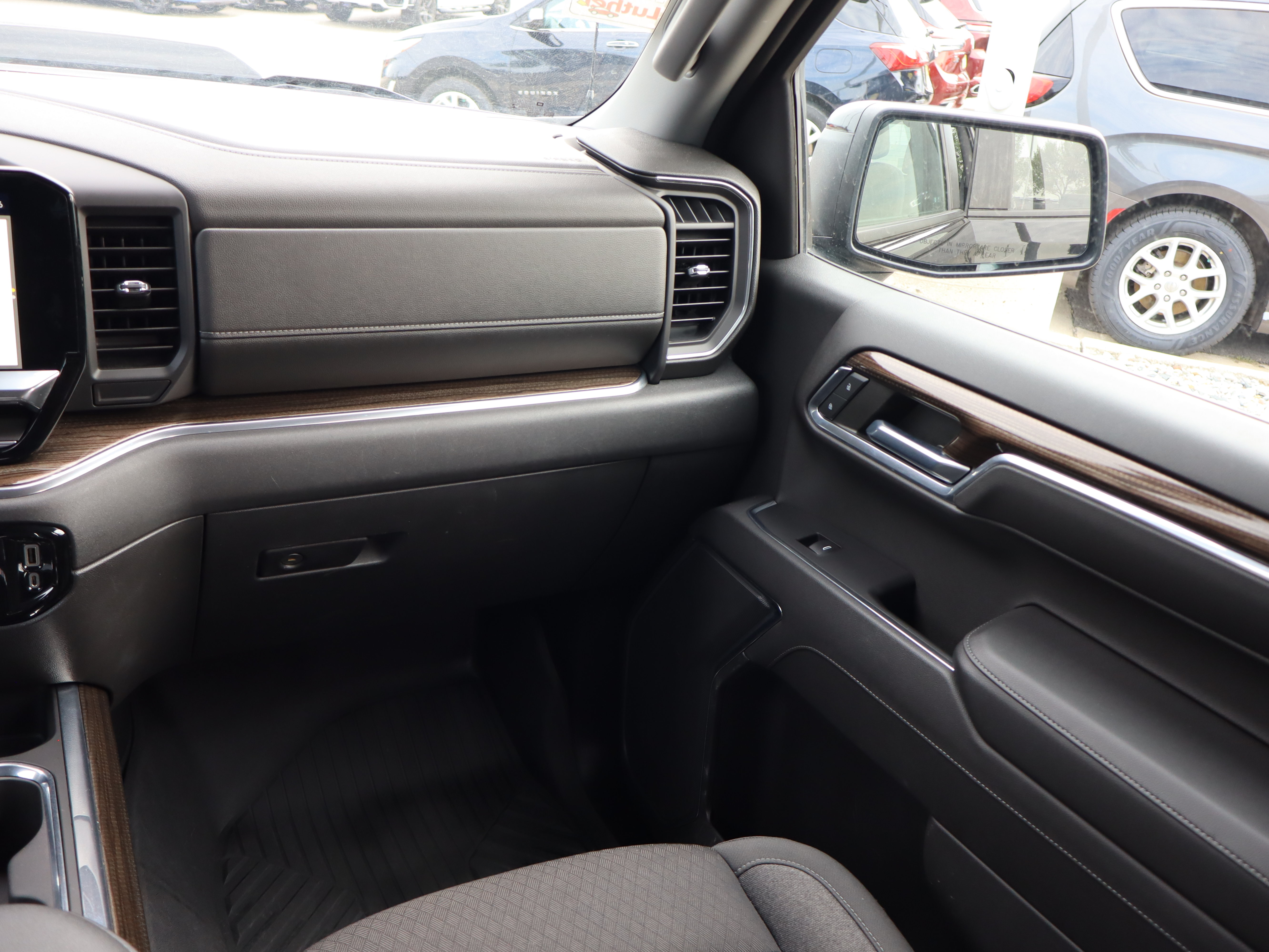 Certified 2023 Chevrolet Silverado 1500 LT Trail Boss w/ Protection Package AWD/4WD image 10
