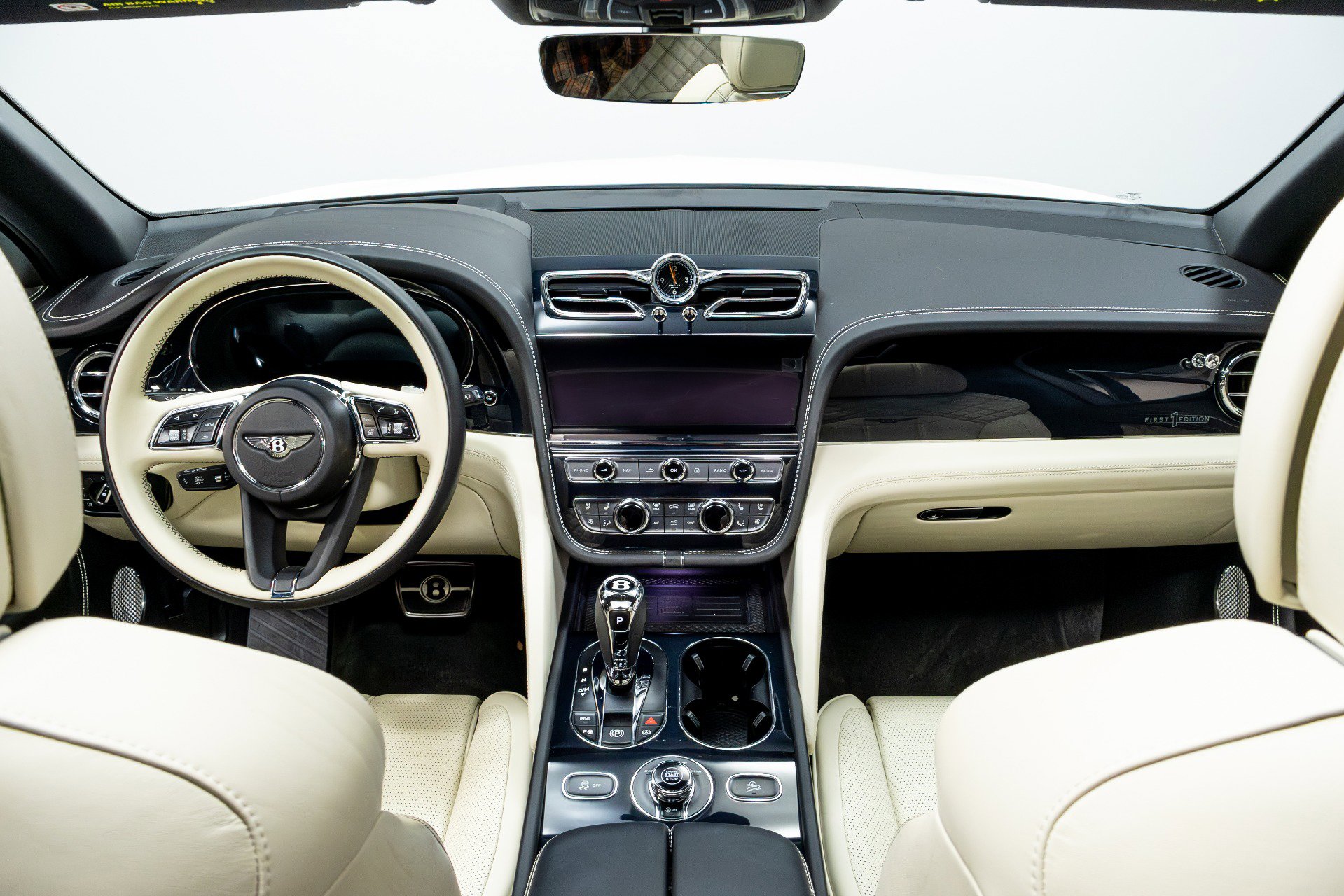 Used 2021 Bentley Bentayga w/ First Edition Specification image 14