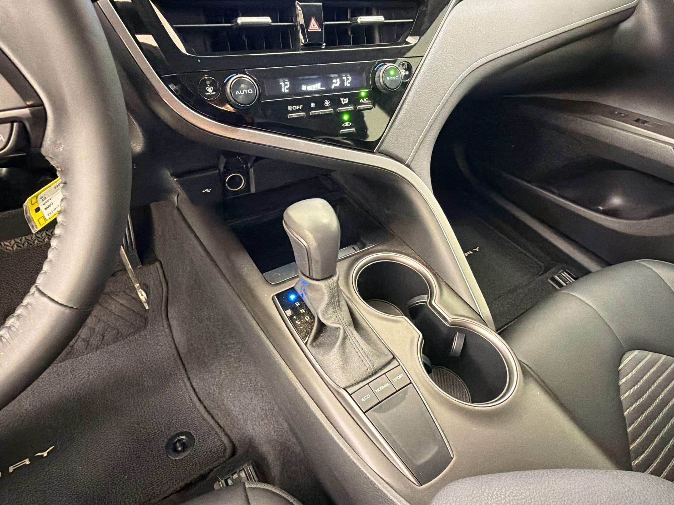 Used 2023 Toyota Camry SE image 16