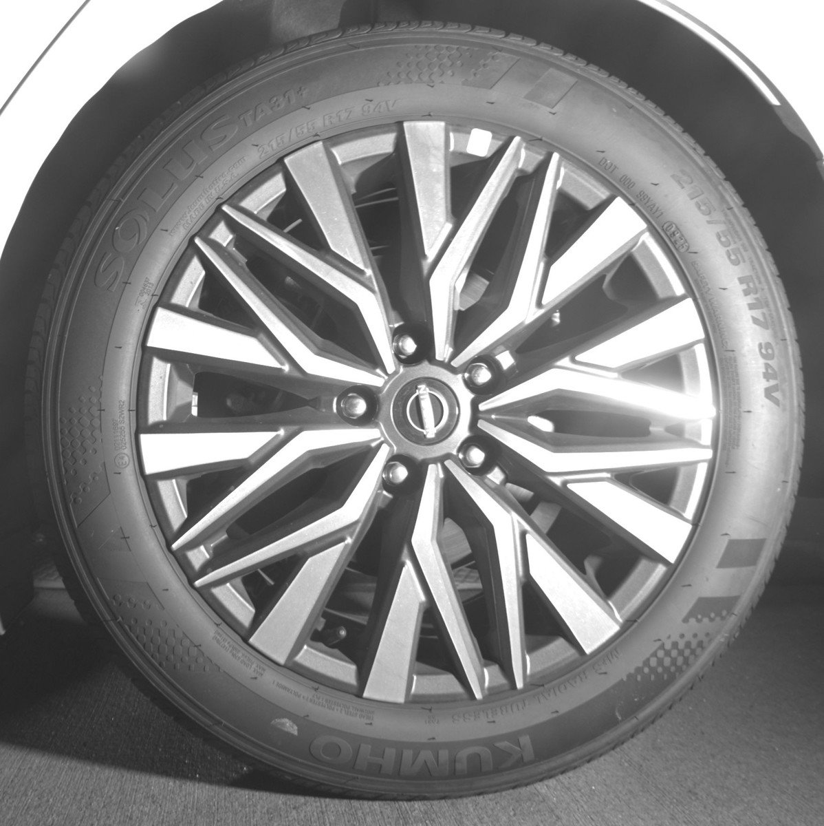 Used 2025 Nissan Altima 2.5 SV image 14