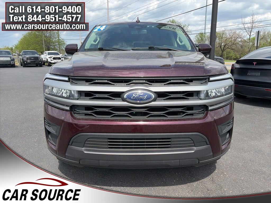 Used 2024 Ford Expedition Max XLT AWD/4WD image 2