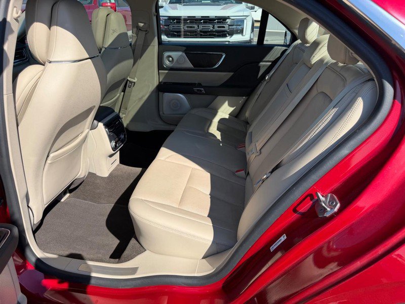 Used 2020 Lincoln Continental Reserve w/ Luxury Package image 10