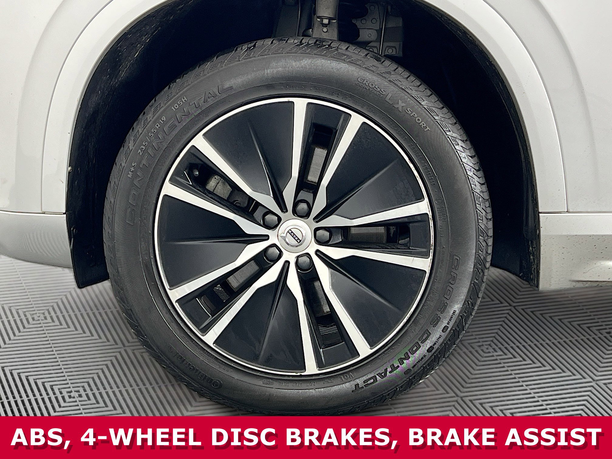 Used 2020 Volvo XC90 T6 Momentum image 35