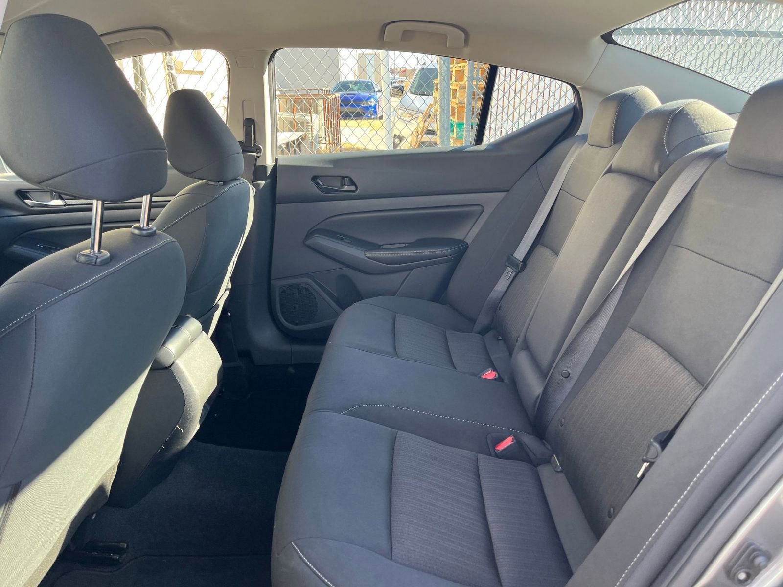 Used 2025 Nissan Altima 2.5 SV image 24