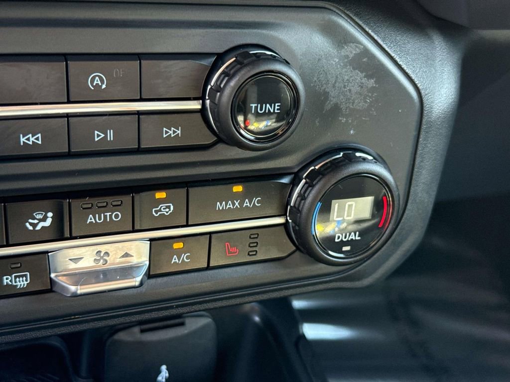 Used 2025 Ford Bronco Big Bend image 29