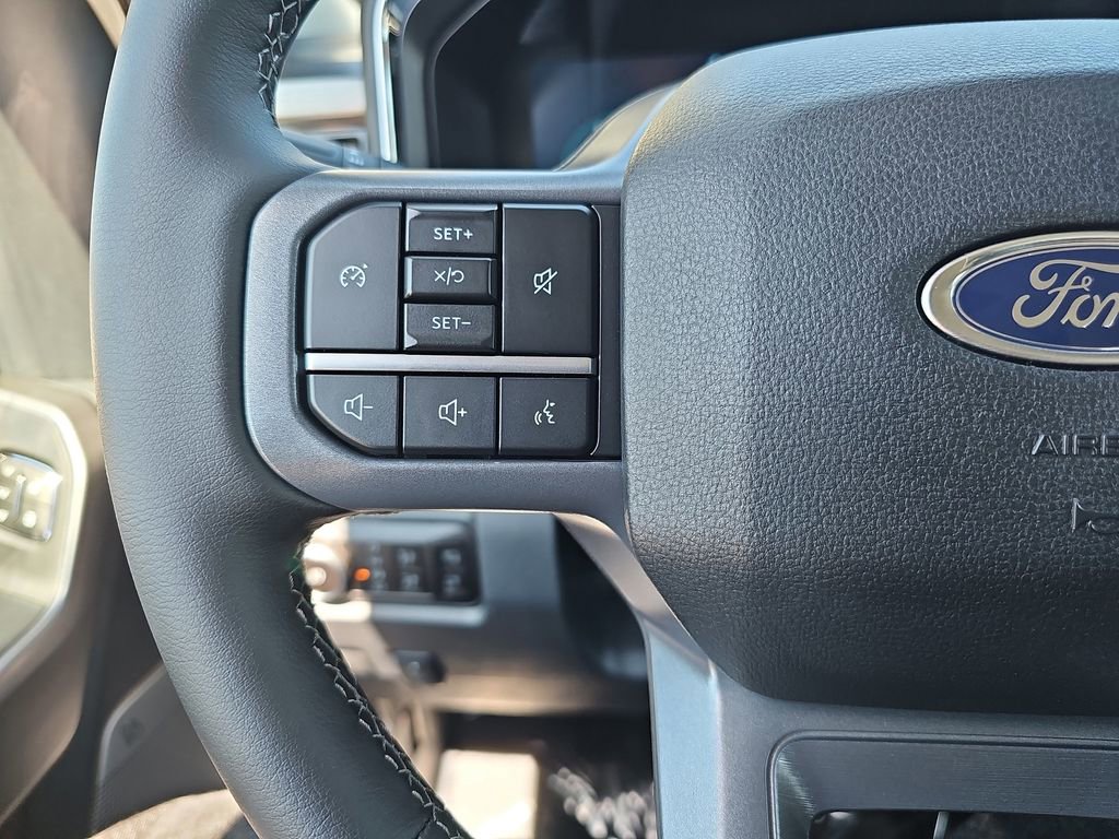 New 2026 Ford F350 Lariat w/ FX4 Off-Road Package image 16