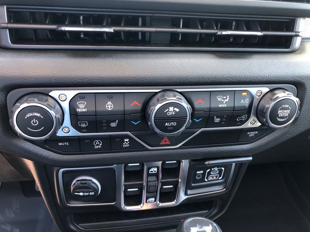 New 2025 Jeep Wrangler Sport S image 29