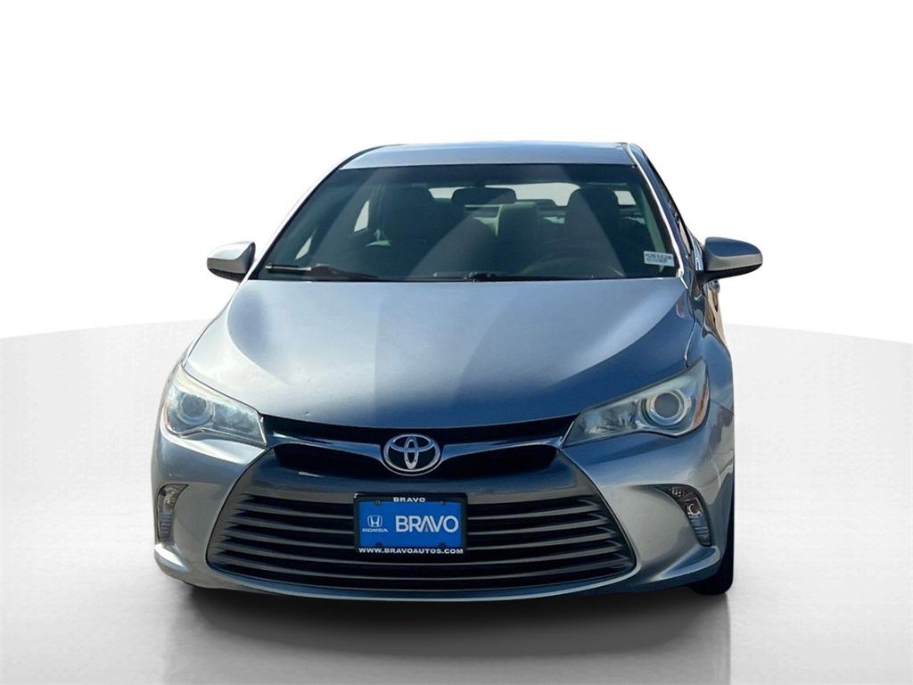 Used 2015 Toyota Camry LE image 2