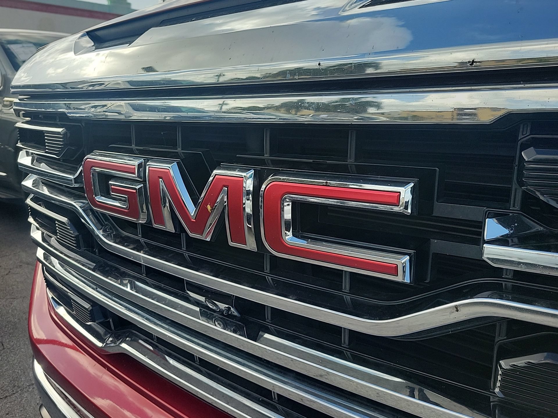 Used 2025 GMC Sierra 1500 SLT w/ SLT Premium Plus Package AWD/4WD image 6