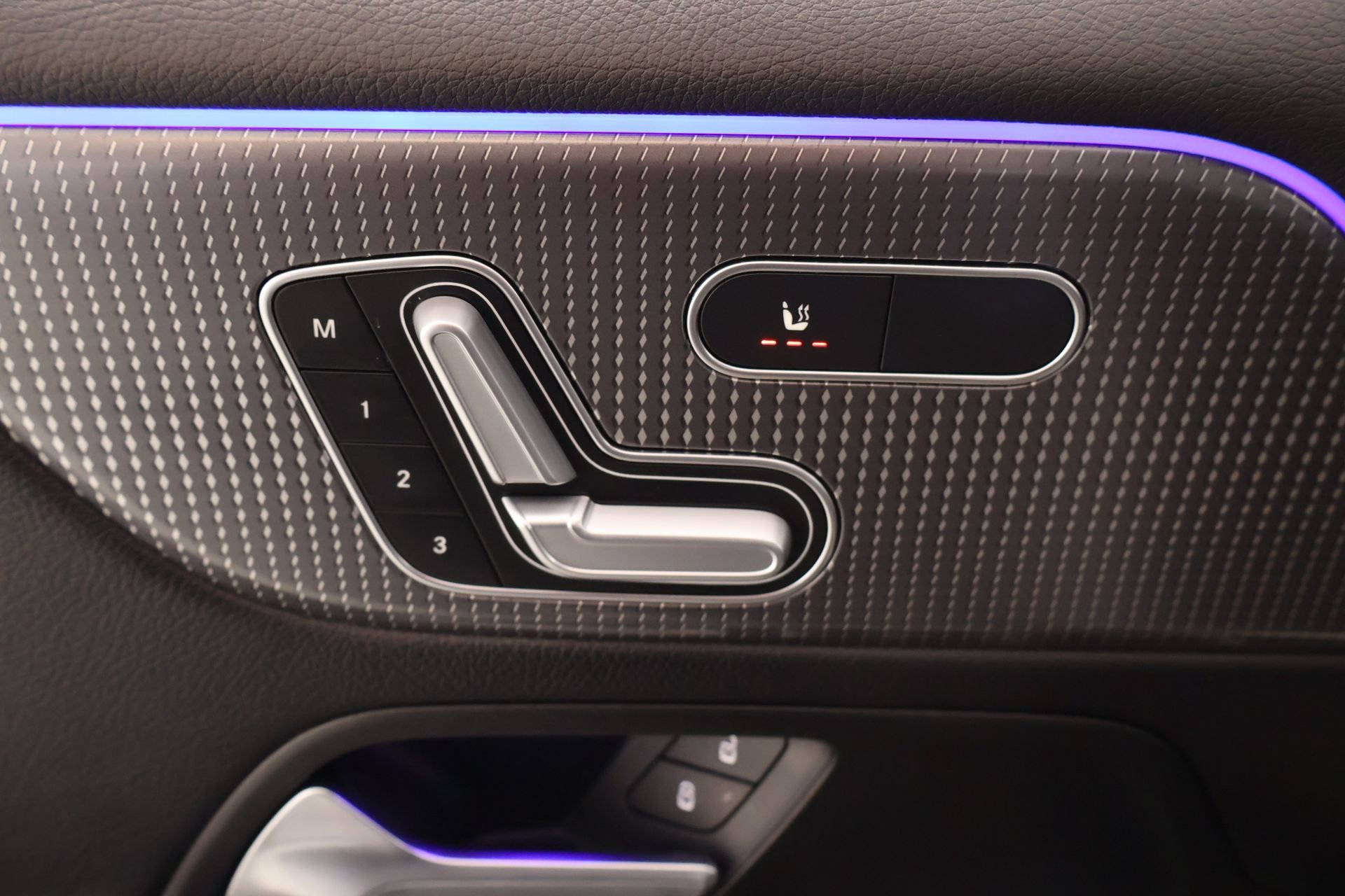 Used 2023 Mercedes-Benz GLB 250 image 15