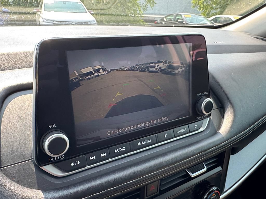 Used 2025 Nissan Rogue SV AWD/4WD image 34