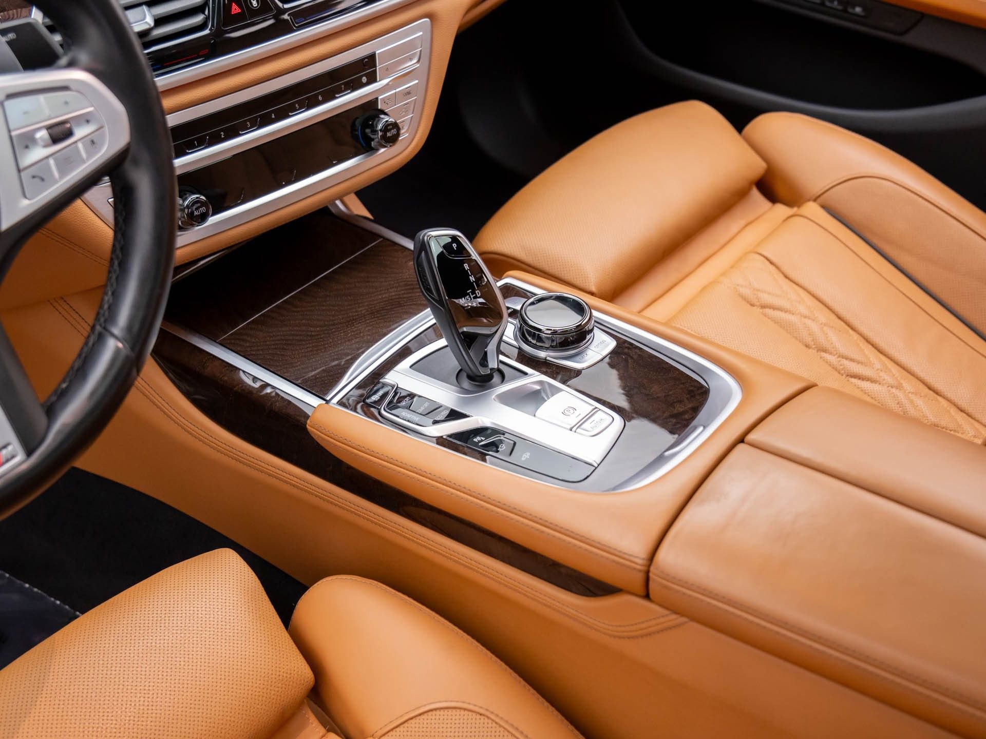 Certified 2022 BMW 750i xDrive w/ Executive Package image 12