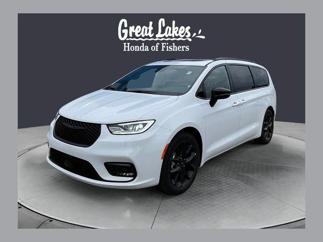 Used 2025 Chrysler Pacifica Limited