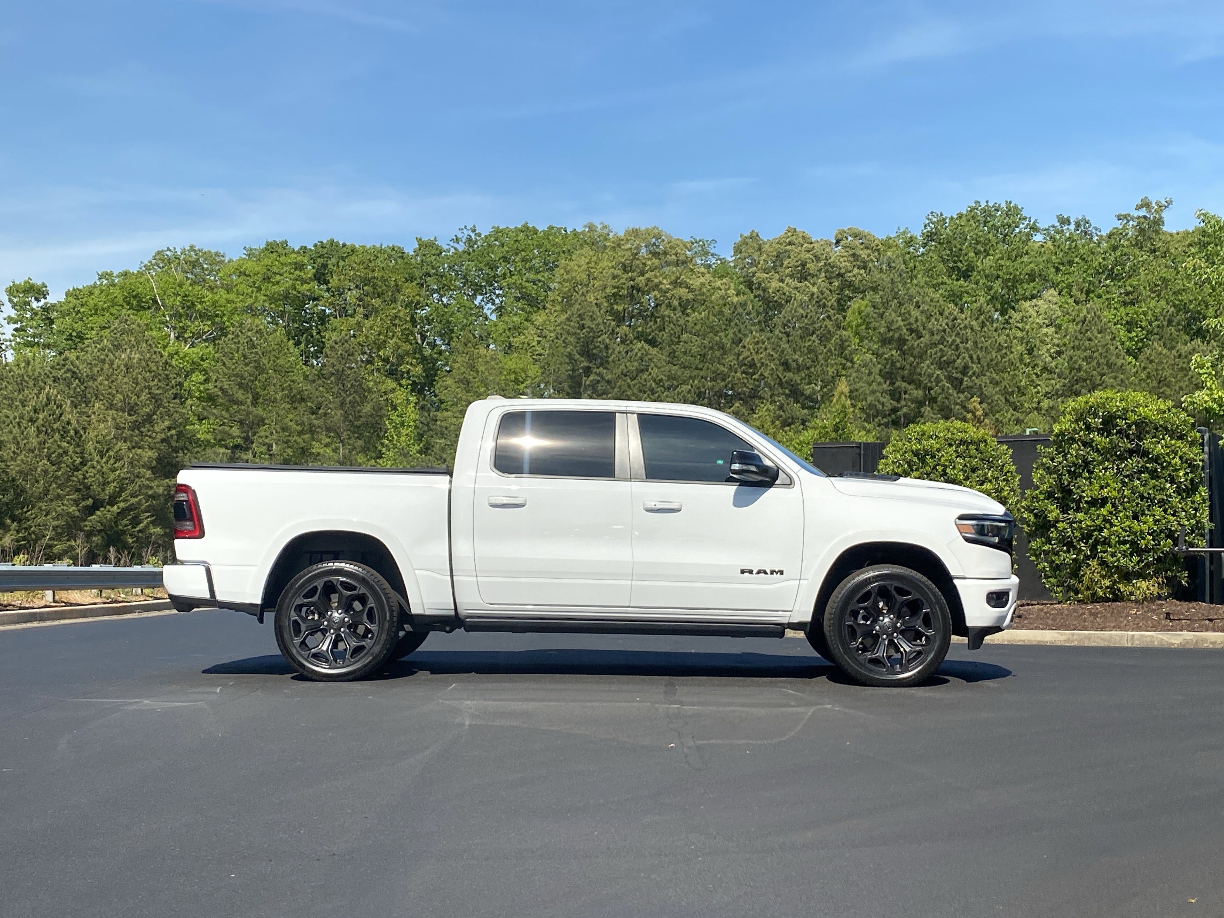 Used 2022 RAM 1500 Limited w/ Night Edition RWD image 5