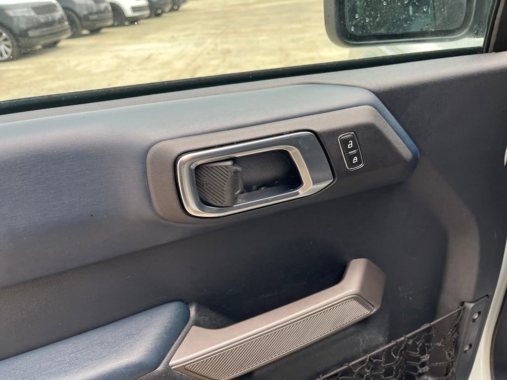 Used 2023 Ford Bronco Outer Banks image 11