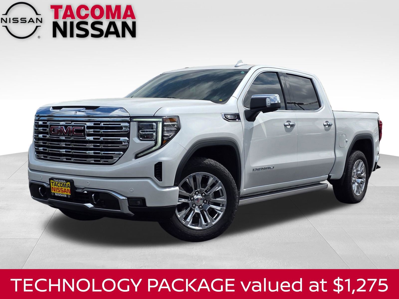 Used 2024 GMC Sierra 1500 Denali w/ Technology Package AWD/4WD image 1