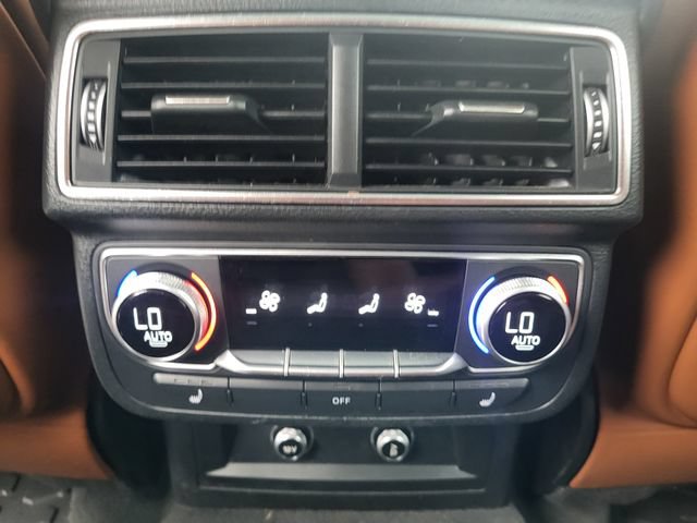 Used 2019 Audi Q7 3.0T Prestige AWD/4WD image 24