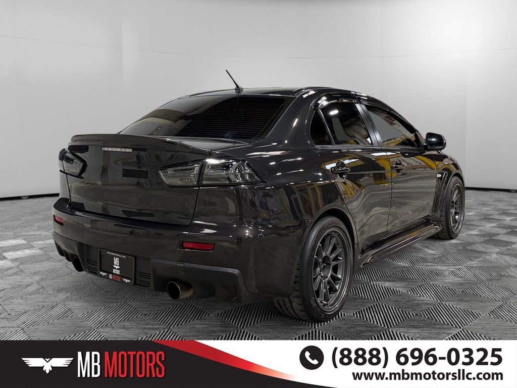 Used 2010 Mitsubishi Lancer Evolution GSR image 3