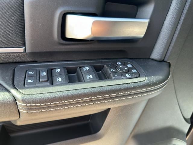 New 2026 RAM 2500 Big Horn AWD/4WD image 31