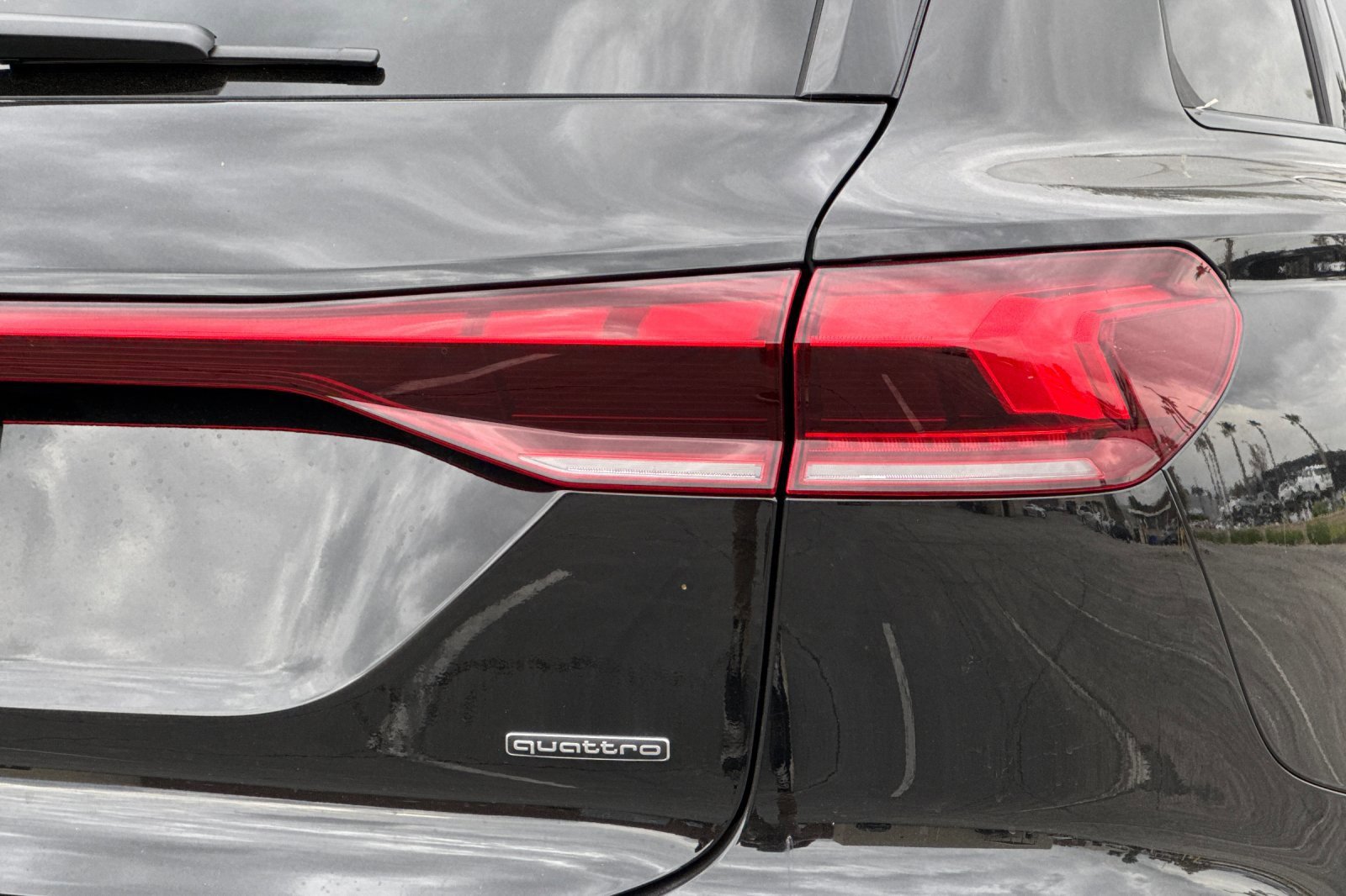 New 2025 Audi Q6 e-tron Premium Plus image 24