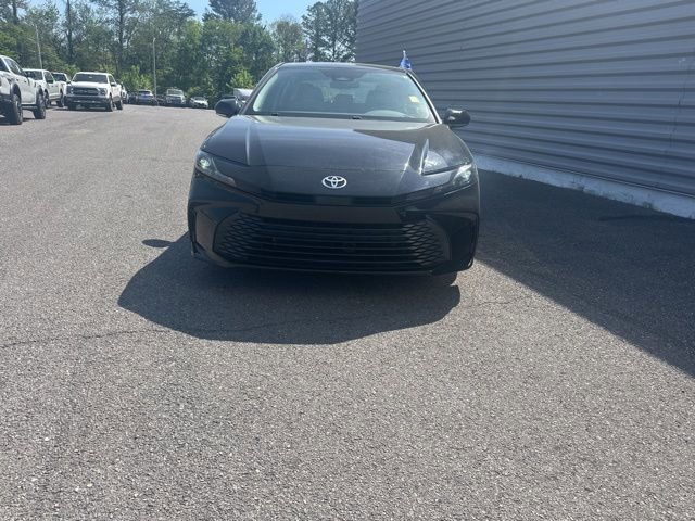 Used 2025 Toyota Camry LE FWD image 2