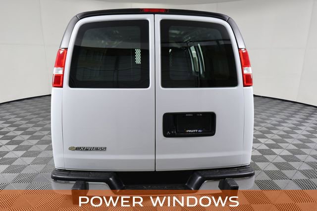 Used 2024 Chevrolet Express 2500 w/ Driver Convenience Package RWD image 8