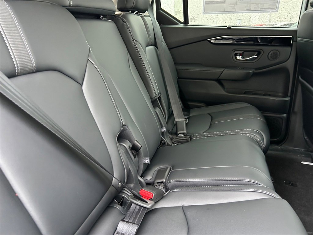 New 2025 Honda Pilot EX-L image 16