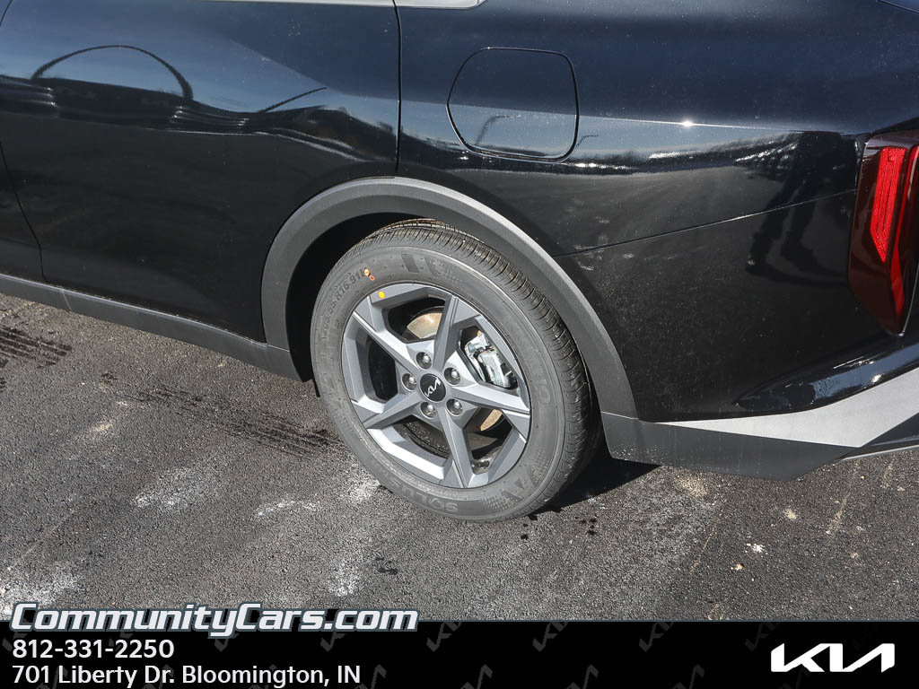 New 2025 Kia K4 LXS image 4