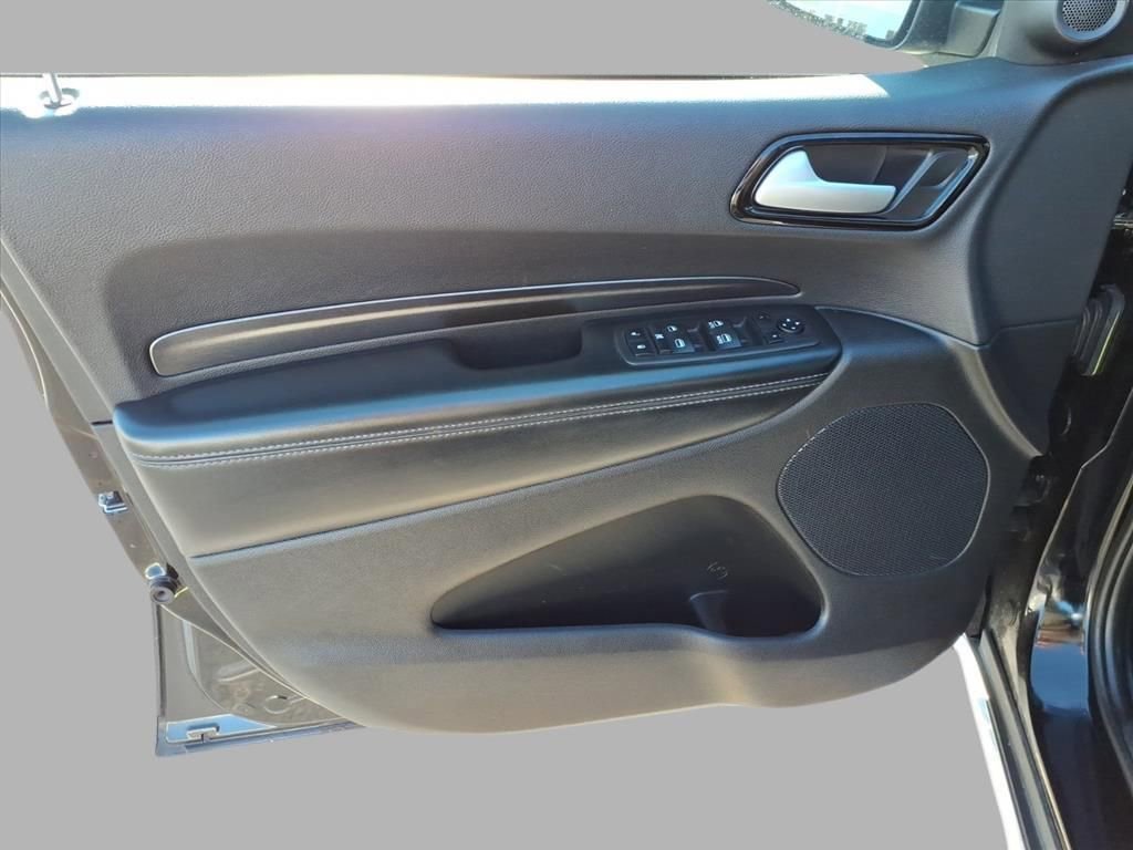 Used 2024 Dodge Durango SXT image 12