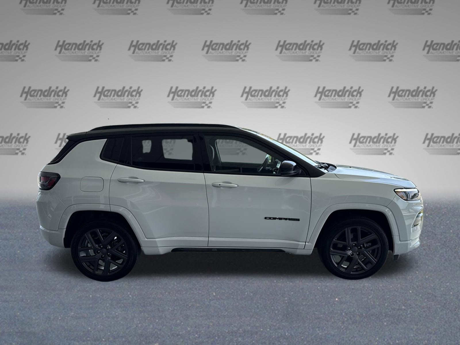 Used 2024 Jeep Compass Limited w/ High Altitude Package AWD/4WD image 10