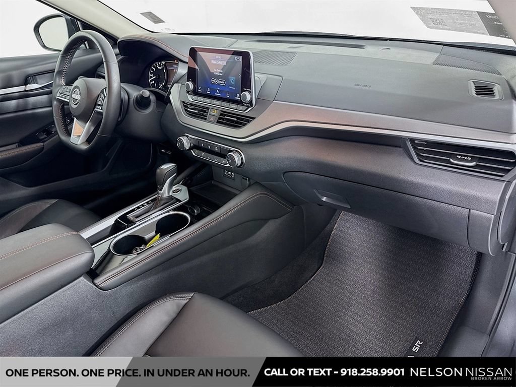 Certified 2025 Nissan Altima 2.5 SR FWD image 26