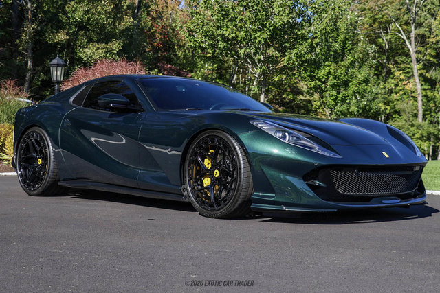 Used 2021 Ferrari 812 GTS RWD image 19