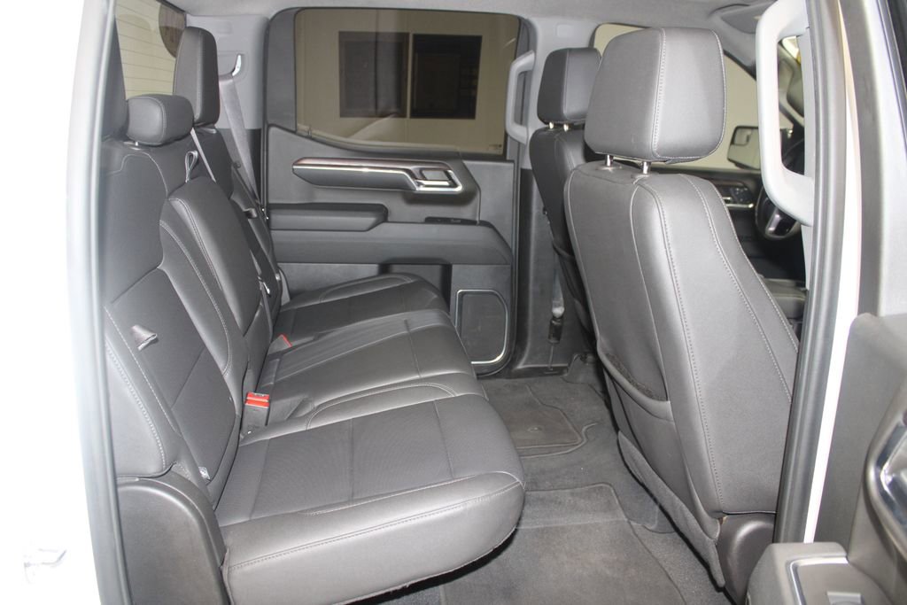 Used 2024 GMC Sierra 1500 SLT image 33
