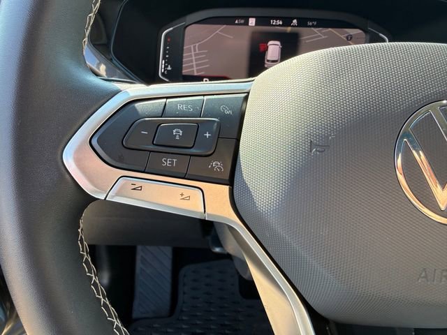 Certified 2024 Volkswagen Taos SEL image 17