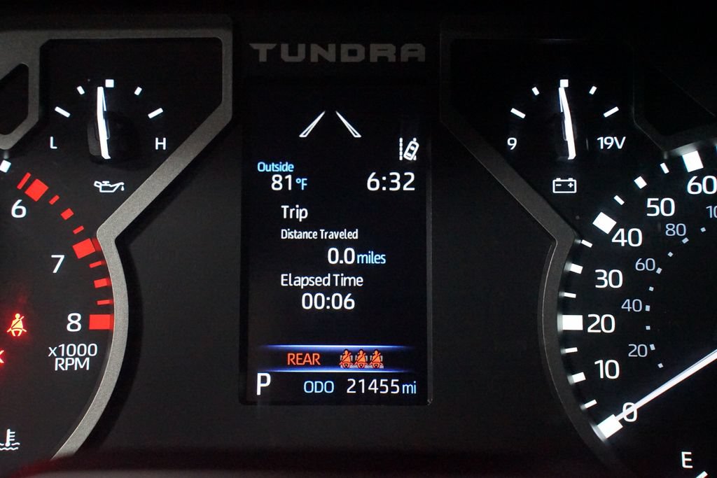 Used 2024 Toyota Tundra SR5 w/ SR5 Convenience Package RWD image 17