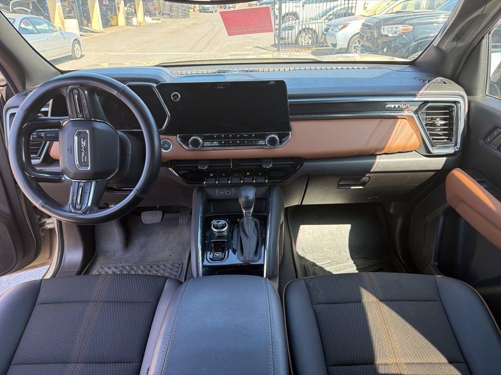 Certified 2024 GMC Canyon AT4 w/ Technology Package image 9
