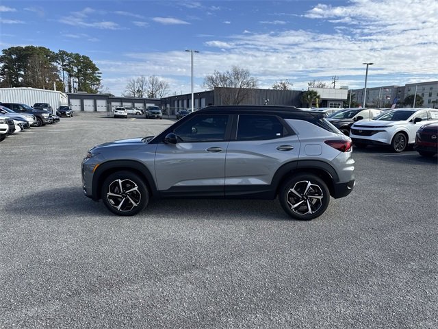 Used 2023 Chevrolet TrailBlazer RS w/ Convenience Package image 8