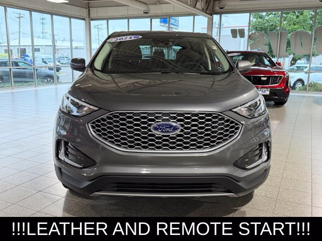 Used 2024 Ford Edge SEL w/ Convenience Package AWD/4WD image 3