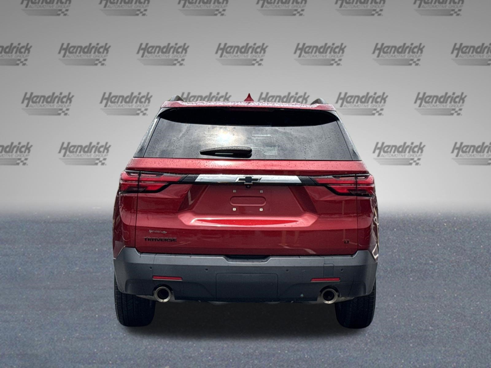 Used 2022 Chevrolet Traverse LT FWD image 9
