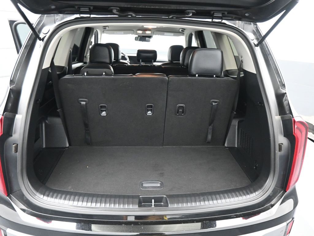 Used 2023 Kia Telluride LX image 8