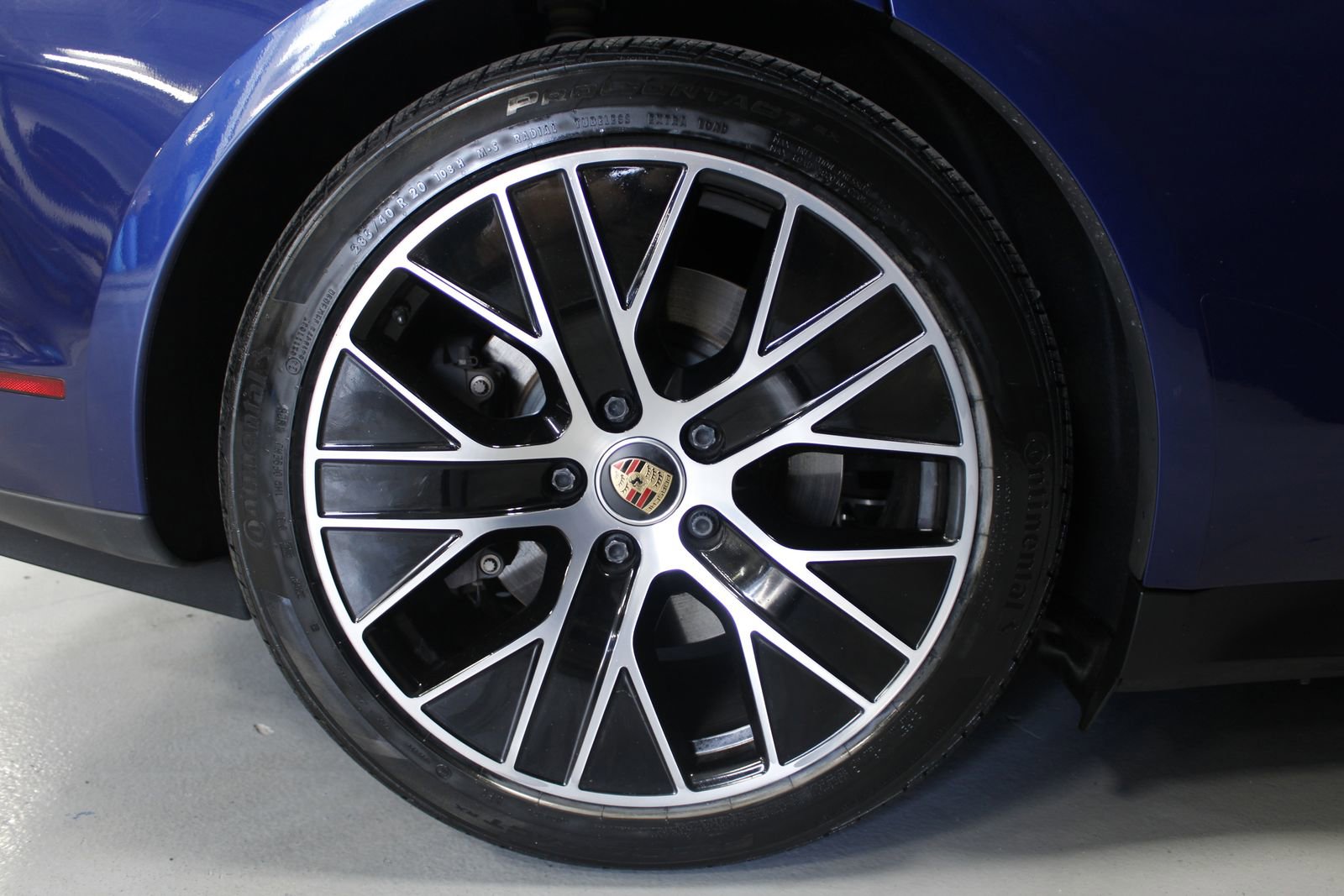 Certified 2021 Porsche Taycan image 21