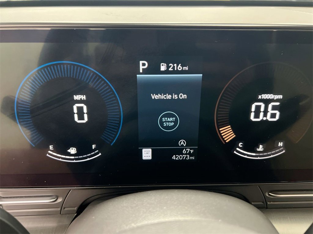 Used 2024 Hyundai Kona SE image 11