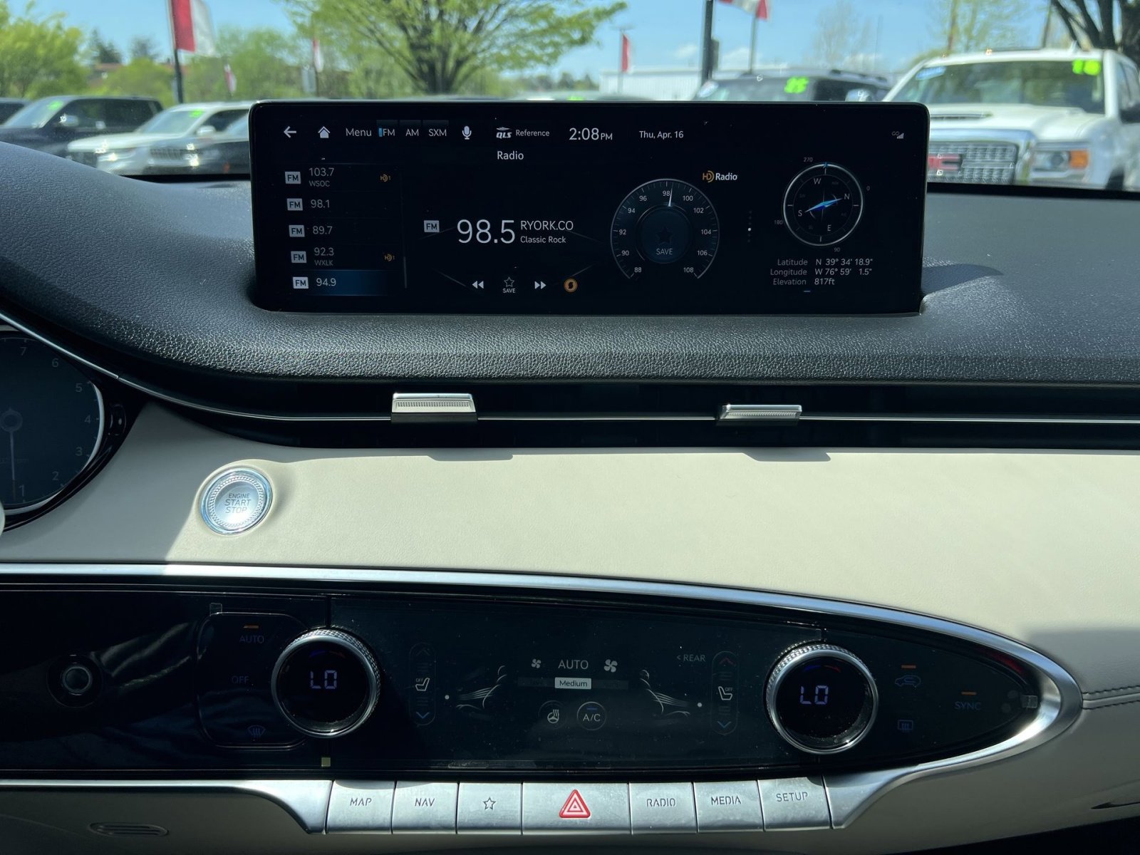 Used 2023 Genesis GV70 2.5T w/ Advanced Package image 26