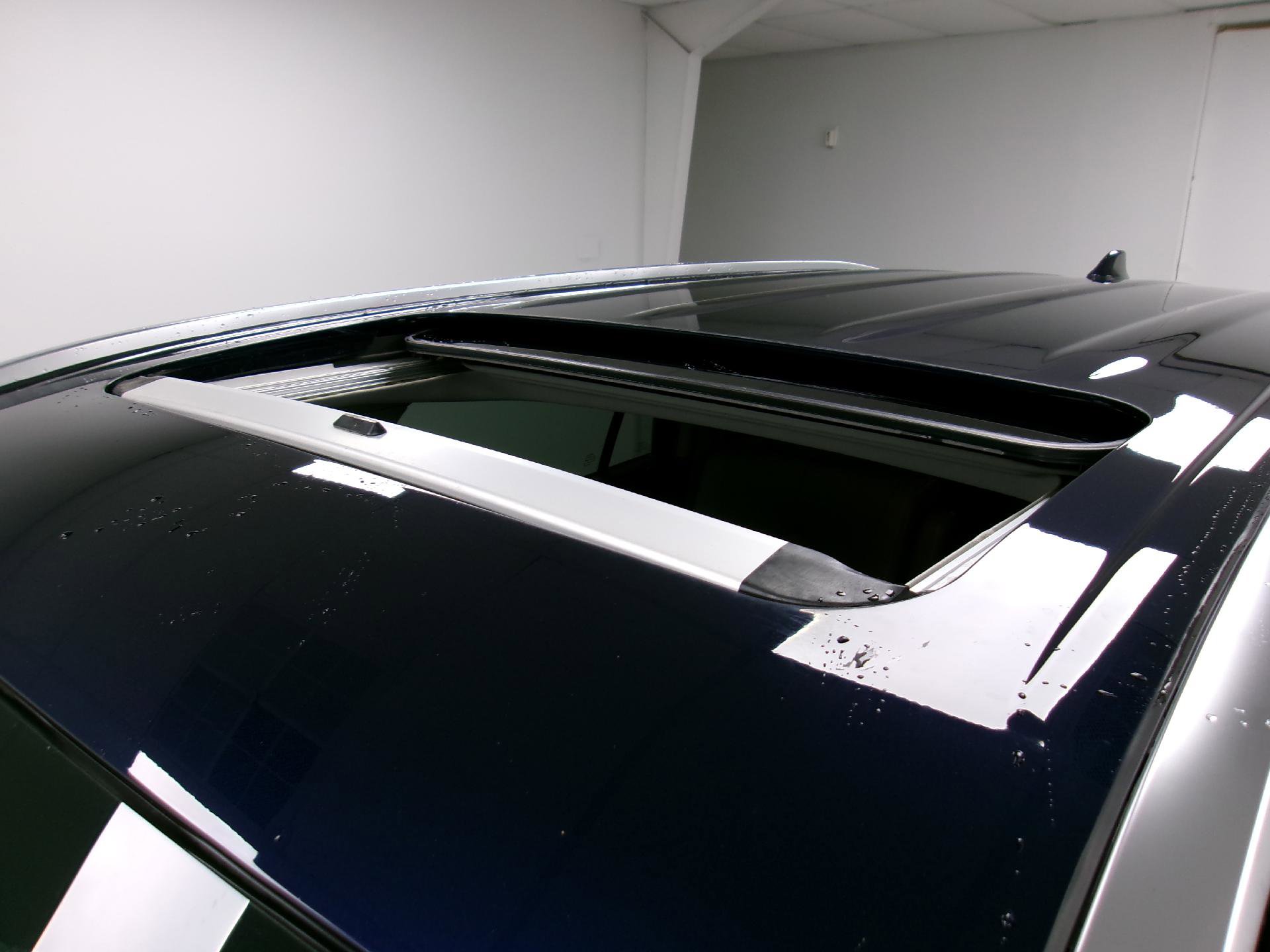 Used 2021 Toyota Highlander Limited image 4