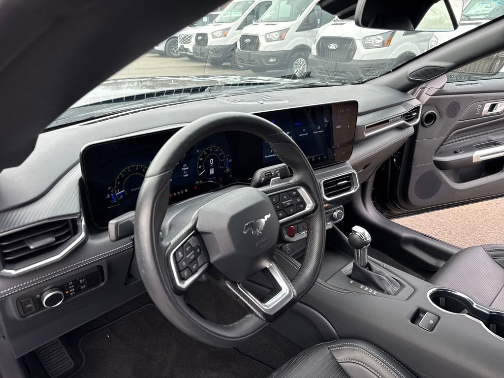 Used 2025 Ford Mustang GT Premium image 29