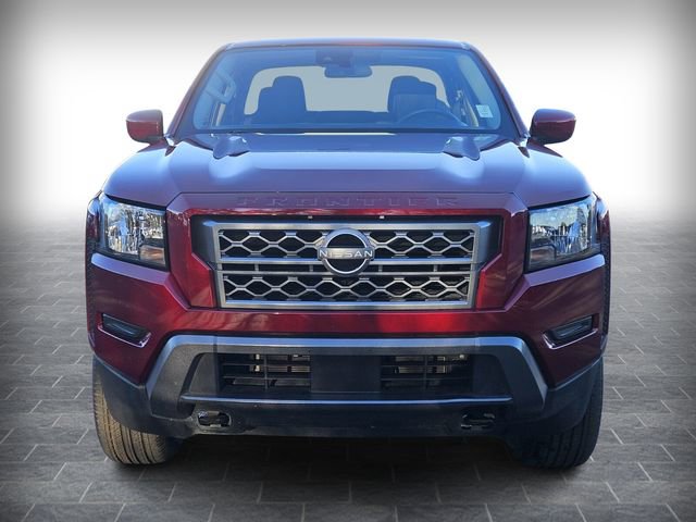 Used 2023 Nissan Frontier SV image 2