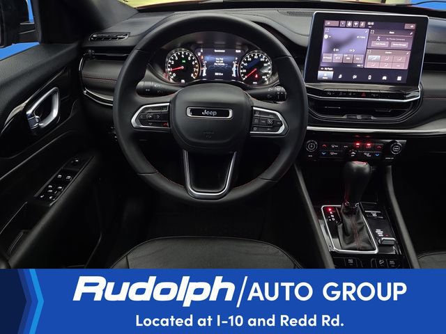 Used 2025 Jeep Compass Trailhawk AWD/4WD image 18