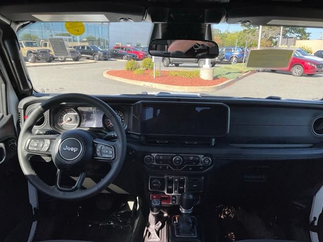 Used 2026 Jeep Gladiator Rubicon AWD/4WD image 13